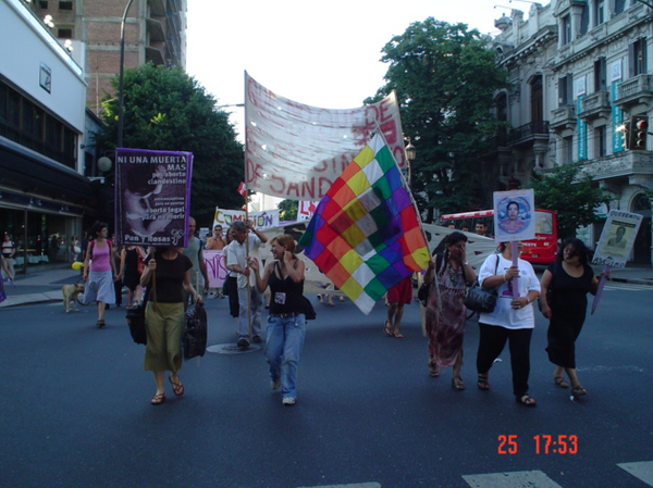 Cabecera de la manifestación del 25/11/2008.
