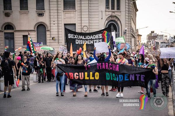 Marcha  del orgullo disidente pna2