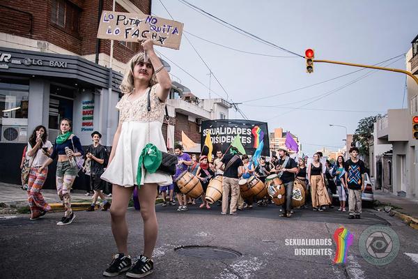Marcha  del orgullo disidente pna1